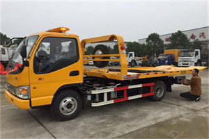 麻栗坡哪里有拖车服务