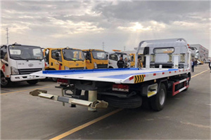 麻栗坡汽车救援补胎